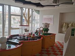 -乐融婴幼儿成长中心(四季青校区)
