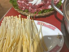 -潮汕·草根牛肉档(上海荟聚城市集市店)