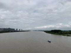 -南京眼步行桥