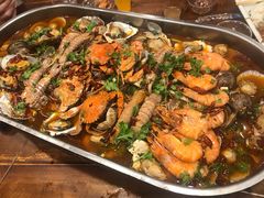 -老东镇啤酒屋海鲜加工·蒸汽海鲜·海鲜烧烤(台东店)