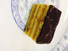 -上海哈尔滨食品厂(汇联商厦店)