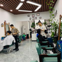 -V8潮牌·接发烫染连锁