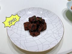 沪市牛肉粒-屋里厢上海菜馆