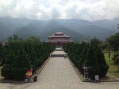 -三塔倒影公园