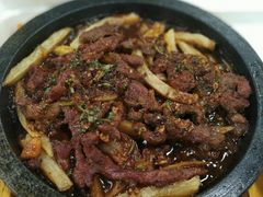 -上汽乘用车公司员工餐厅(安研路一店)