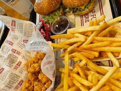 -The Habit Burger Grill 哈比特汉堡(复兴soho店)