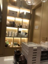 -香港倾城国际·美容美体中心