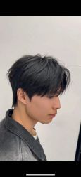 -一家只做男发烫染的店