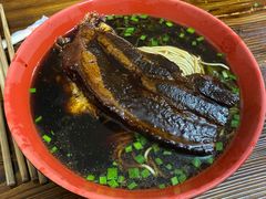 -小龙大肉面馆
