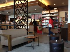 大厅-星巴克臻选(郑州中原万达店)