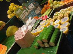 -雍容荟帝王蟹活龙虾展台自助(IFS黑金店)