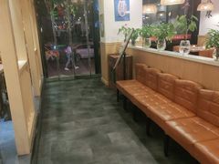 -小渝公重庆卤味火锅(临沂店)