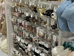 -hotwind热风(中贸广场店)