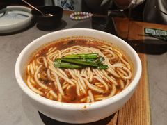 小锅米线-云海肴·汽锅鸡·云南菜(高德置地店)