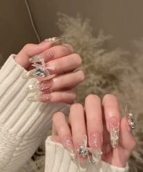 -悦指间美甲美睫