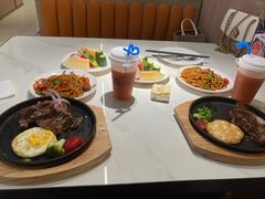 -享遇.锅姥姥牛排海鲜自助(小寨店)