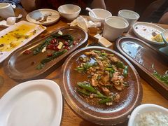 -隔壁老王·家常云南菜(花巷店)