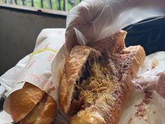 -Bánh Mì Huynh Hoa
