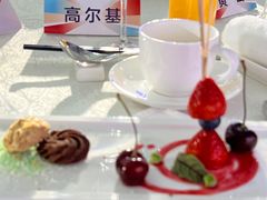 -天津梅江中心皇冠假日酒店