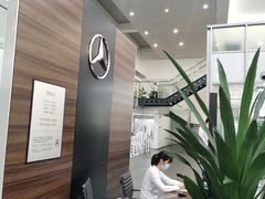 -奔驰上海利星(七宝店)