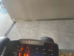 -美航国际健身(北京华联店)