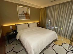 -珠海拱北口岸希尔顿欢朋酒店