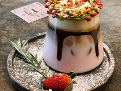 花环-BE NORMAL CAFE(霞溪路店)