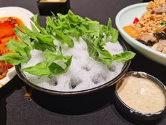 -铜锣湾·有麝自然香(渝北财富中心店)