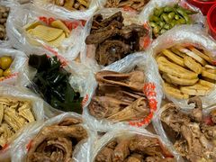 -绝味鸭脖(新街口步行街店)