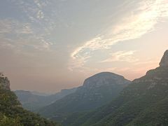 -抱犊寨风景区