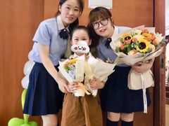 -上海青草地幼儿园