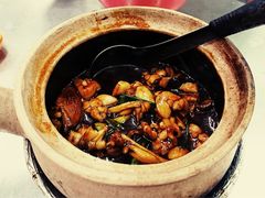 薑蔥田雞煲-长城砂煲田鸡粥