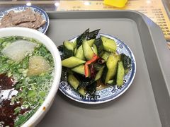 -东方宫·中国兰州牛肉拉面清真(三里屯店)