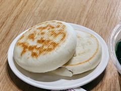 牛肉饼-樊记腊汁肉(西安咸阳国际机场店)