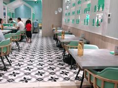 大堂-姚姚酸菜鱼·金戈戈香港豉油鸡(喜荟城联名店)