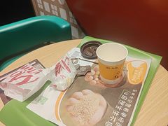 -麦当劳(百联西郊购物中心店)