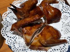 脆皮乳鸽-頂好酒家·经典粤菜(海信广场店)