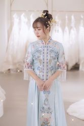 -艾米丽婚纱礼服