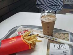 冰拿铁-麦当劳(宝山大厦店)