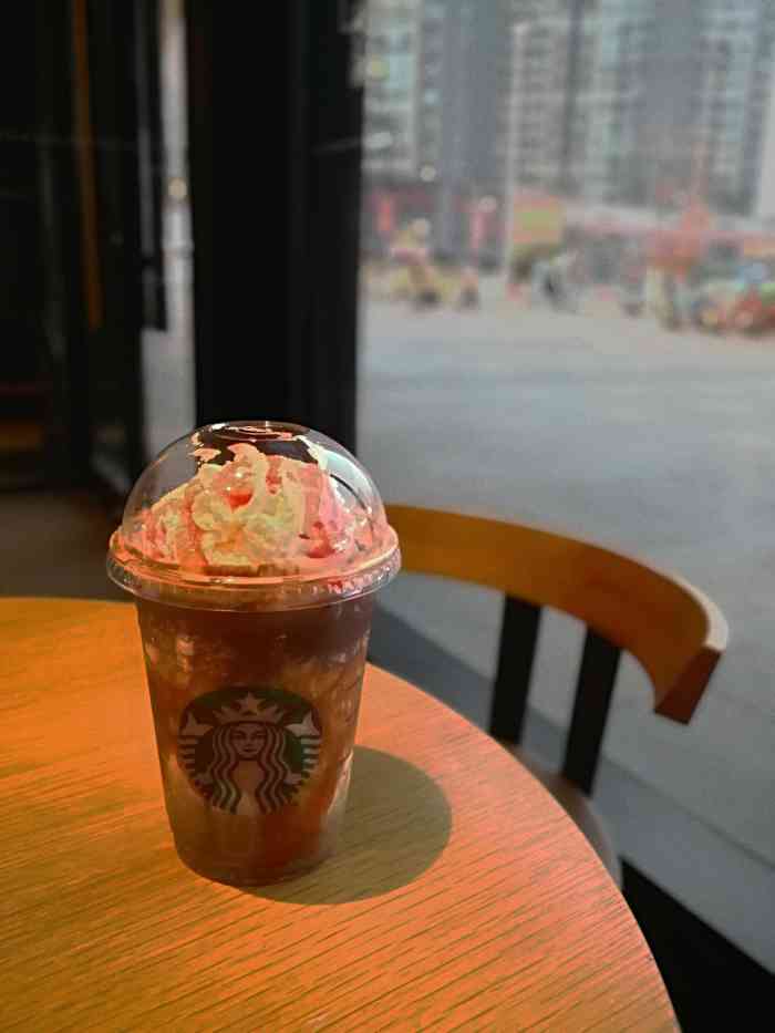 星巴克(洛阳辽宁路万达店)-"星巴克一直以来以致力于向客户提供最好的