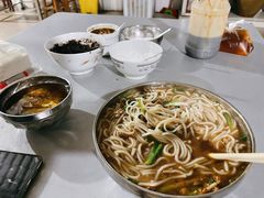 -正宗杨记普洱酸醋米线(总店)