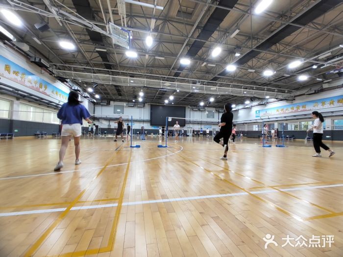 黄浦体育馆图片