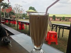 -侯臣咖啡文化村