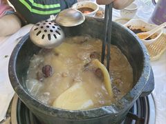 -鲁朗纳麦石锅鸡庄园