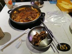 -运气牛自助酱大骨火锅(南京东路店)