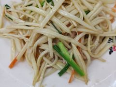 -民间瓦缸煨汤館(嵩山路店)