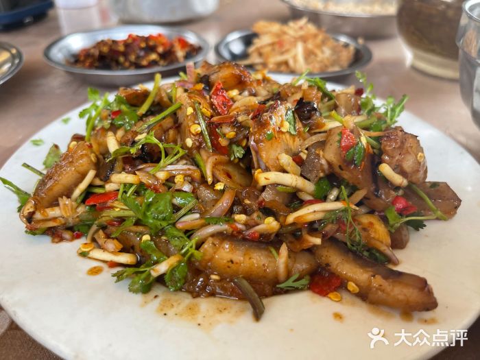 户撒阿沙过手米线店图片
