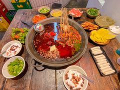 -四小区火锅·巷子里的重庆火锅(花照壁店)