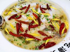 招牌老坛酸菜鱼-江渔儿酸菜鱼·拔草餐厅(虎门君乐汇店)