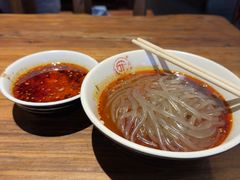 -万记麻辣烫国展总店